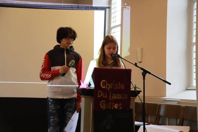 Impressionen vom Vorstellungsgottesdienst der Konfirmanden
