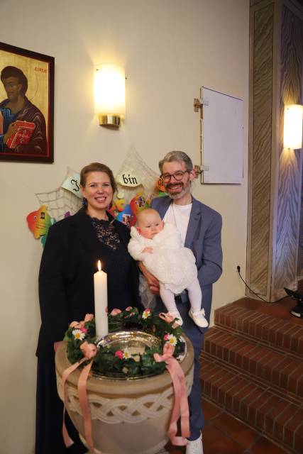 Taufe von Melisande Estelle Kabuth in der St. Franziskuskirche