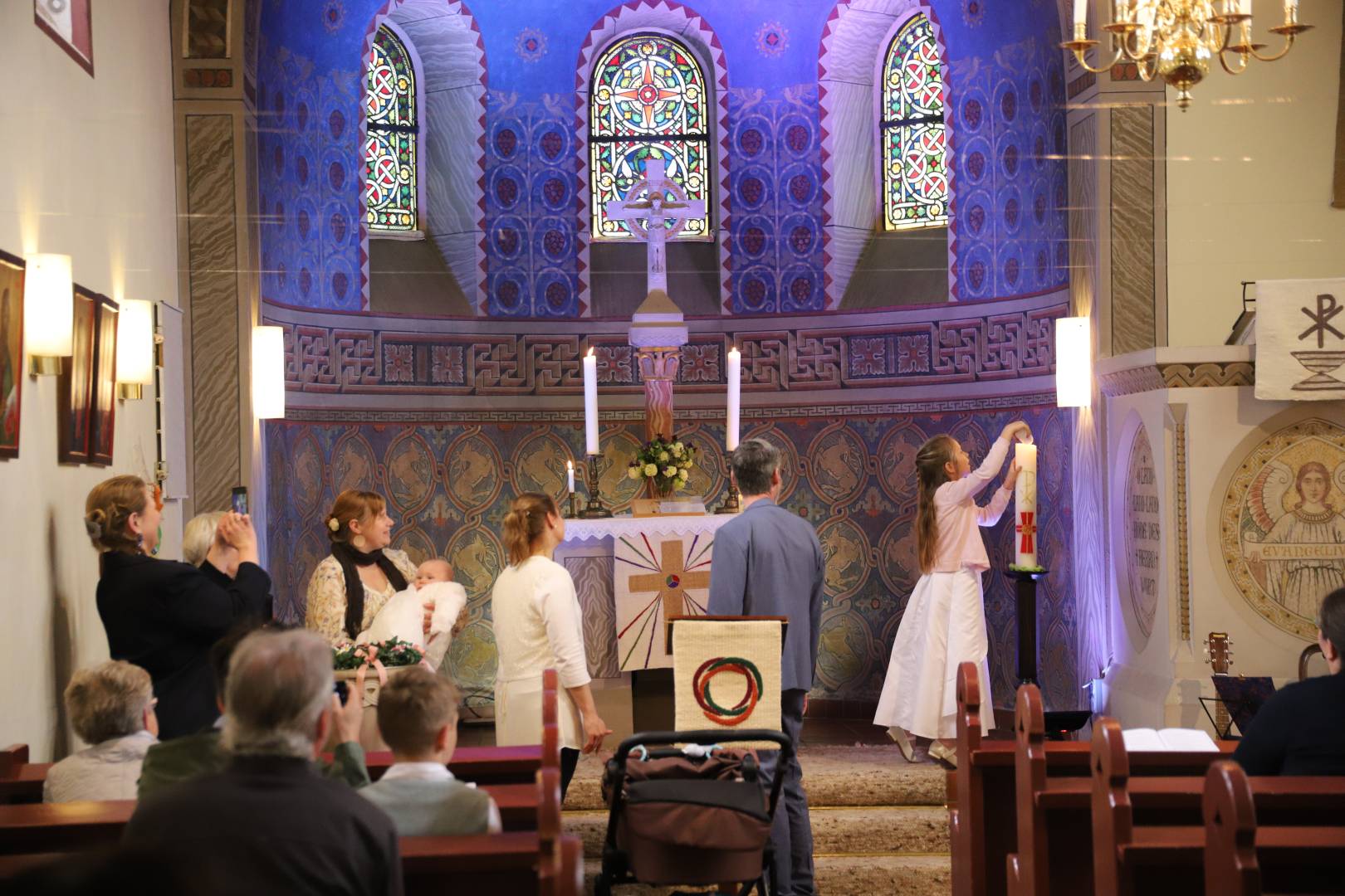 Taufe von Melisande Estelle Kabuth in der St. Franziskuskirche