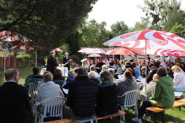 Freiluftgottesdienst im Hilsbad Hohenbüchen