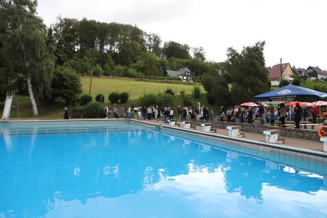 Freiluftgottesdienst im Hilsbad Hohenbüchen