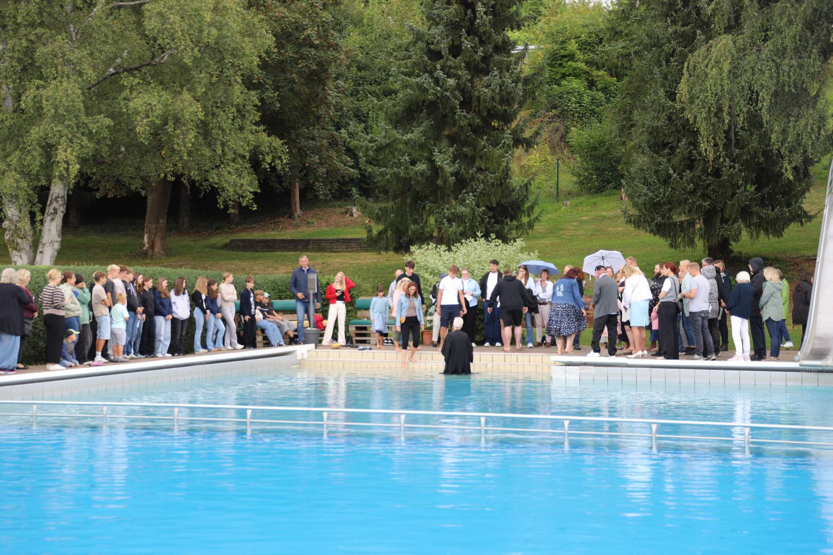 Freiluftgottesdienst im Hilsbad Hohenbüchen