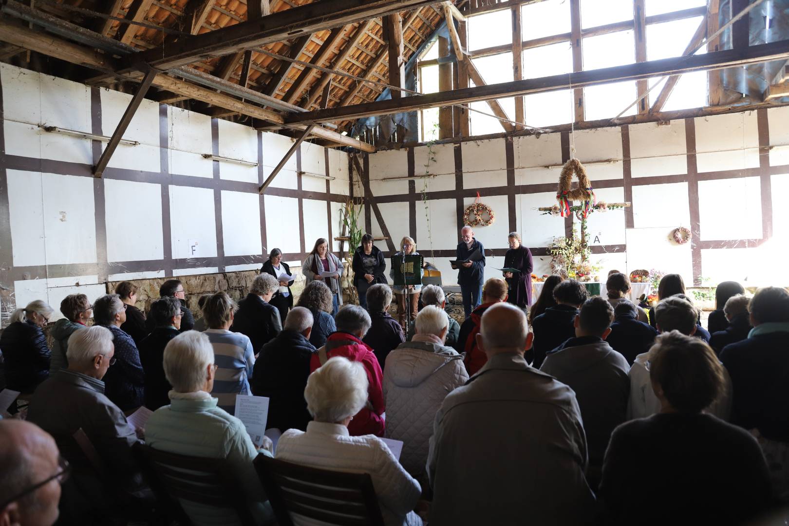 Ökumenisches Erntedankfest im Reitstall